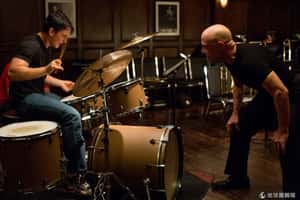 【地球放映室】用羞辱堆出的成就   電影「進擊的鼓手」挑戰人性界線