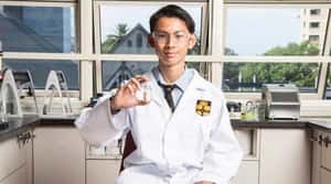 澳洲高中生打臉奸商   低成本做出救命藥