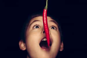 吃世界上最辣的辣椒 美國人痛到掛急診