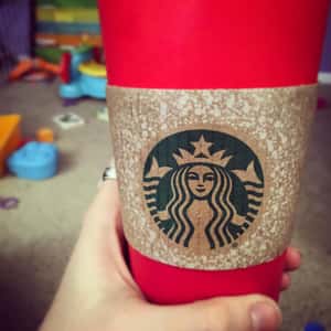 一個星巴克紙杯惹怒全美國人的故事