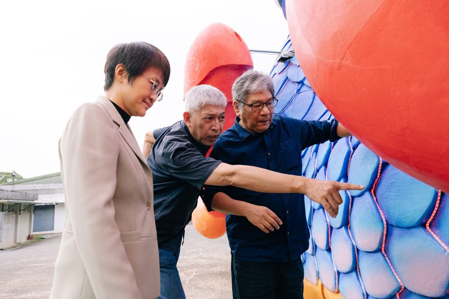 巨型《燈怪》大開箱 月底登場兩廳院藝文廣場世界首演