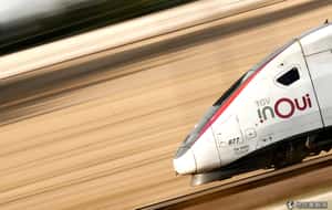 女子被綁在鐵軌上  法國TGV高鐵海報惹議