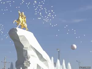 土庫曼禁黑色車 總統：我喜歡白的