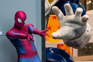 美國電影院買蜘蛛人預售票送NFT 好萊塢如何走向虛擬市場