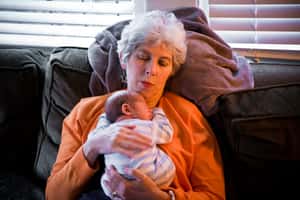 俄國「借奶奶服務」  讓長輩幫你帶孩子