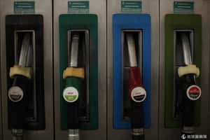 為何油價漲不停