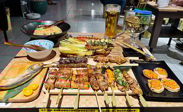 【桃園中壢居酒屋推薦】崧匠燒鳥屋台｜隱身城市裡的日式屋台食堂，職人手作燒鳥，屋台氛圍十足