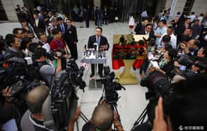 開放市場拚經濟  上海成立自由貿易區