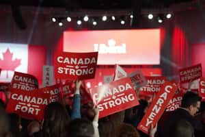 「多虧川普的當頭棒喝」從下架美酒到愛國消費熱潮　加拿大團結自強，重塑美加關係