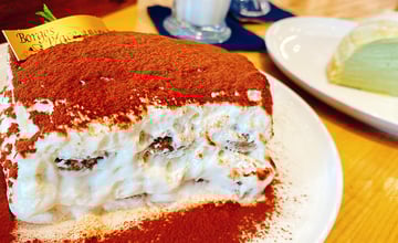 大直咖啡廳下午茶推薦【波赫士領地】在詩意與陽光交織的午後，遇見全台最頂的提拉米蘇及開心果千層│台北超值感咖啡廳