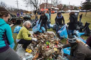 COVID-19疫情壞壞 美國學生志工服務時數沒得拿