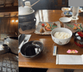 住在由布院商店街裡，早上在房裡泡湯的小旅行