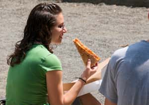 澳洲稅務員注意！上班時間吃早餐、看報紙小心被檢舉