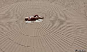 國家債台高築怎麼辦？法國總理：取消兩天國定假日，多上班、救經濟