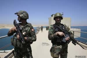 打破「不送武器」原則 德將送槍枝到伊拉克