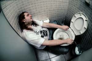 宿醉頭痛起不來 澳診所30分鐘讓你恢復正常