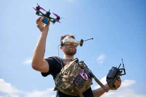 無人機正在改變當代戰爭模式？「不對稱作戰」是否讓戰爭更難終結？