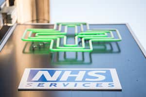 手握160萬名病人數據   Google  DeepMind和英國NHS合作違法