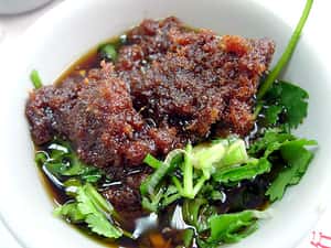 【地球圖書館】所以我說那個沙茶呢？訴說移民創業故事的功夫醬汁