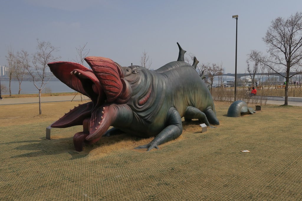 「不是藝術，只是醜八怪」韓國將拆除斥資1.8億韓元的《駭人怪物》雕像