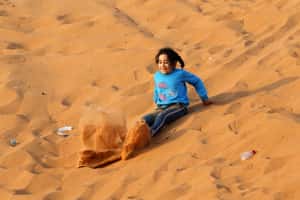 【地球 24小時】12/19 沙漠裡的天然溜滑梯