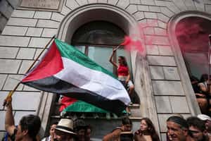 「人質未釋、哈瑪斯未除」義大利總理拒絕承認巴勒斯坦國，引發全國80城市大規模罷工抗議