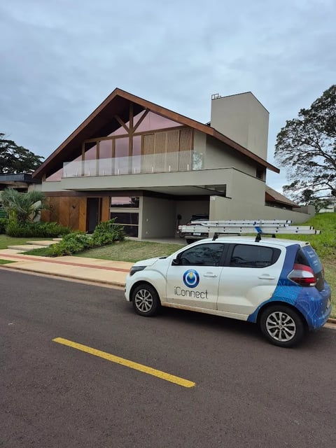Veículo iConnect em projeto de automação residencial em casa no MS