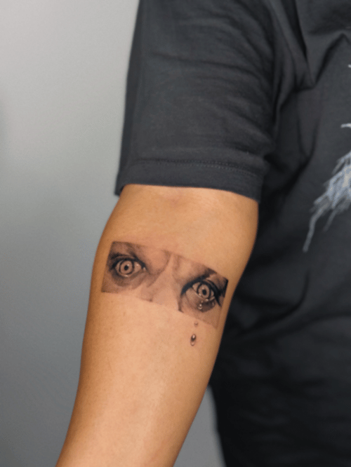 realism eyes tattoo — by lunayflorestattoo, los angeles