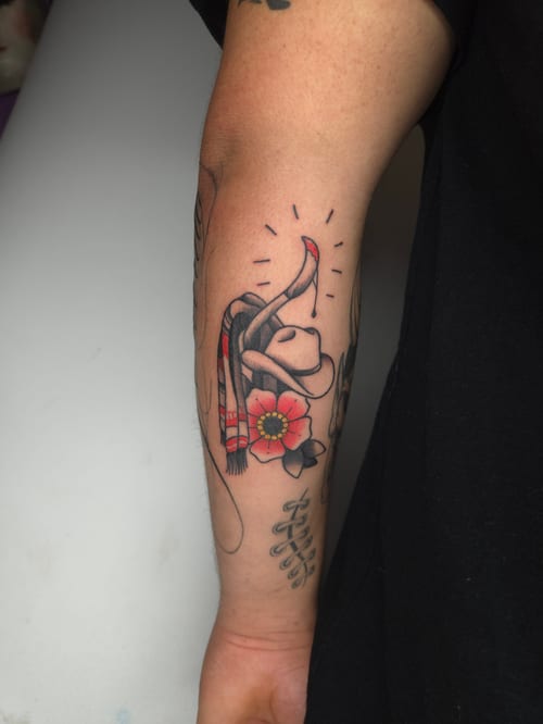 neo-traditional cow skull with flower tattoo — by ashynucklestattoo, los angeles