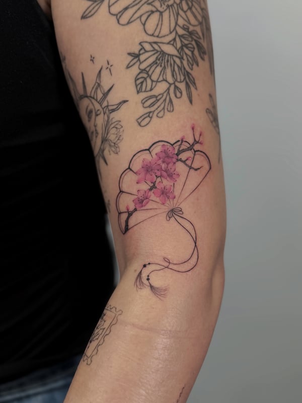 fine line tattoo by Rae kaku — los angeles
