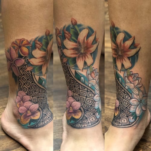 A colorful floral pattern with geometric design on the ankle, featuring Japanese style elements and delicate detailing — by Sandra Price, los angeles