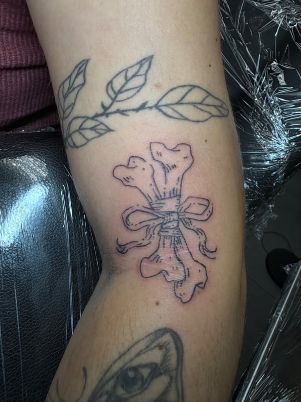 blackwork tattoo by Hannah  — los angeles