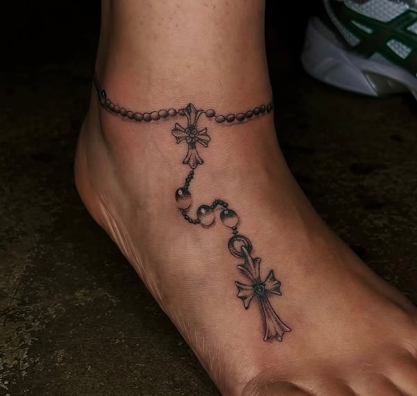 blackwork tattoo by velvet devil — los angeles