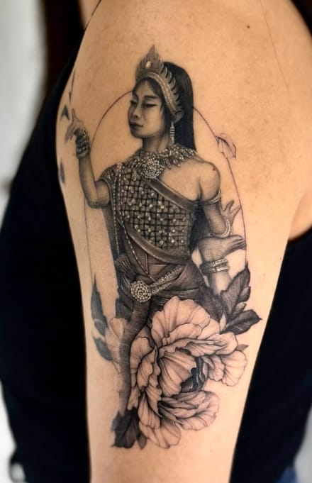 black & grey tattoo by otaybeatdown