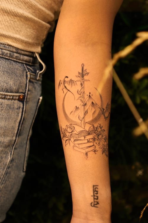 blackwork tattoo by gloria.shi.ink in los angeles