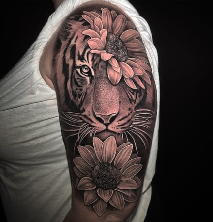 black & grey tattoo by imindisoul
