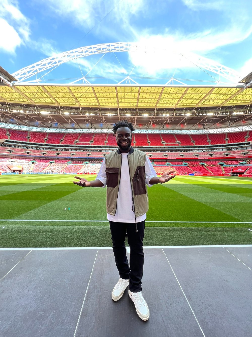 Ghanaian DJ Jeremiah Asiamah thrills fans at FA Cup final 3Xtra