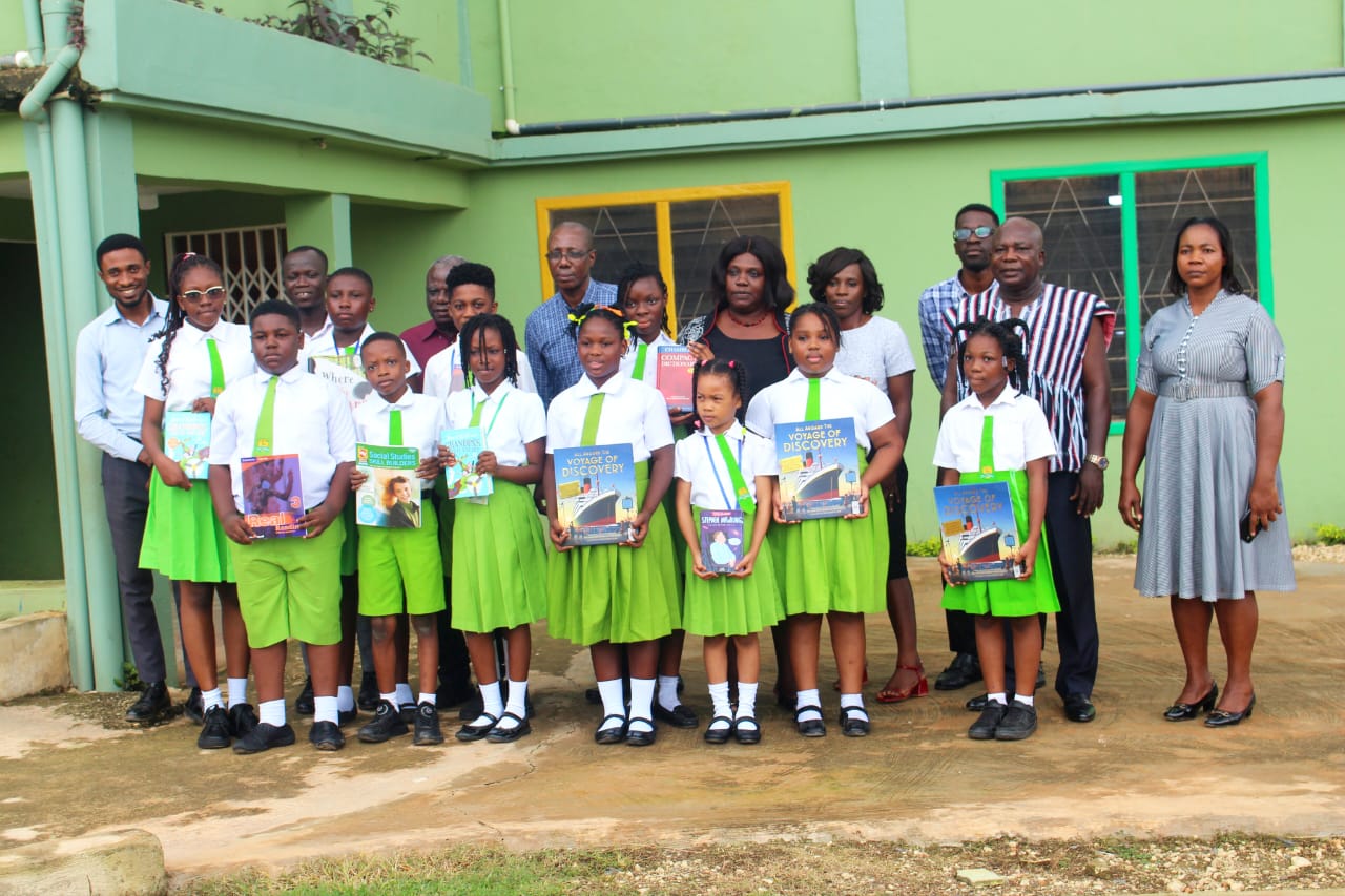 HOPSA ’85/87 donates books to LEAP School in Obuasi