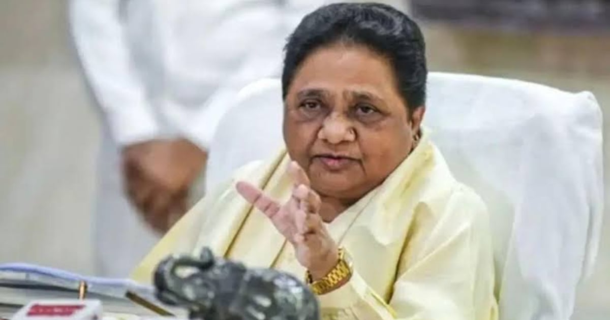 यूपी की सियासत में सवाल बड़ा है सम्मान की लड़ाई है या वोटों की लड़ाई?