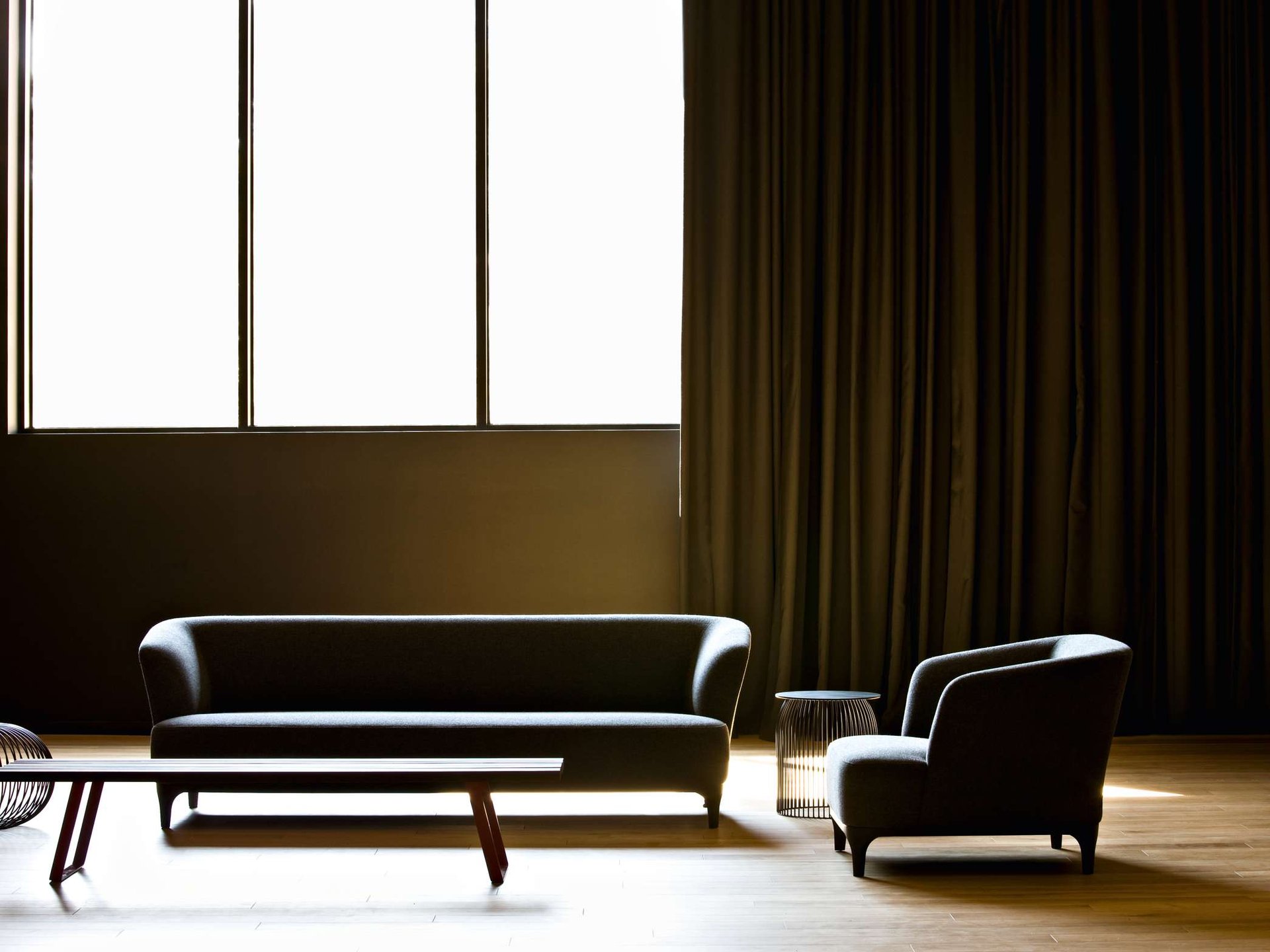Elle P small armchair