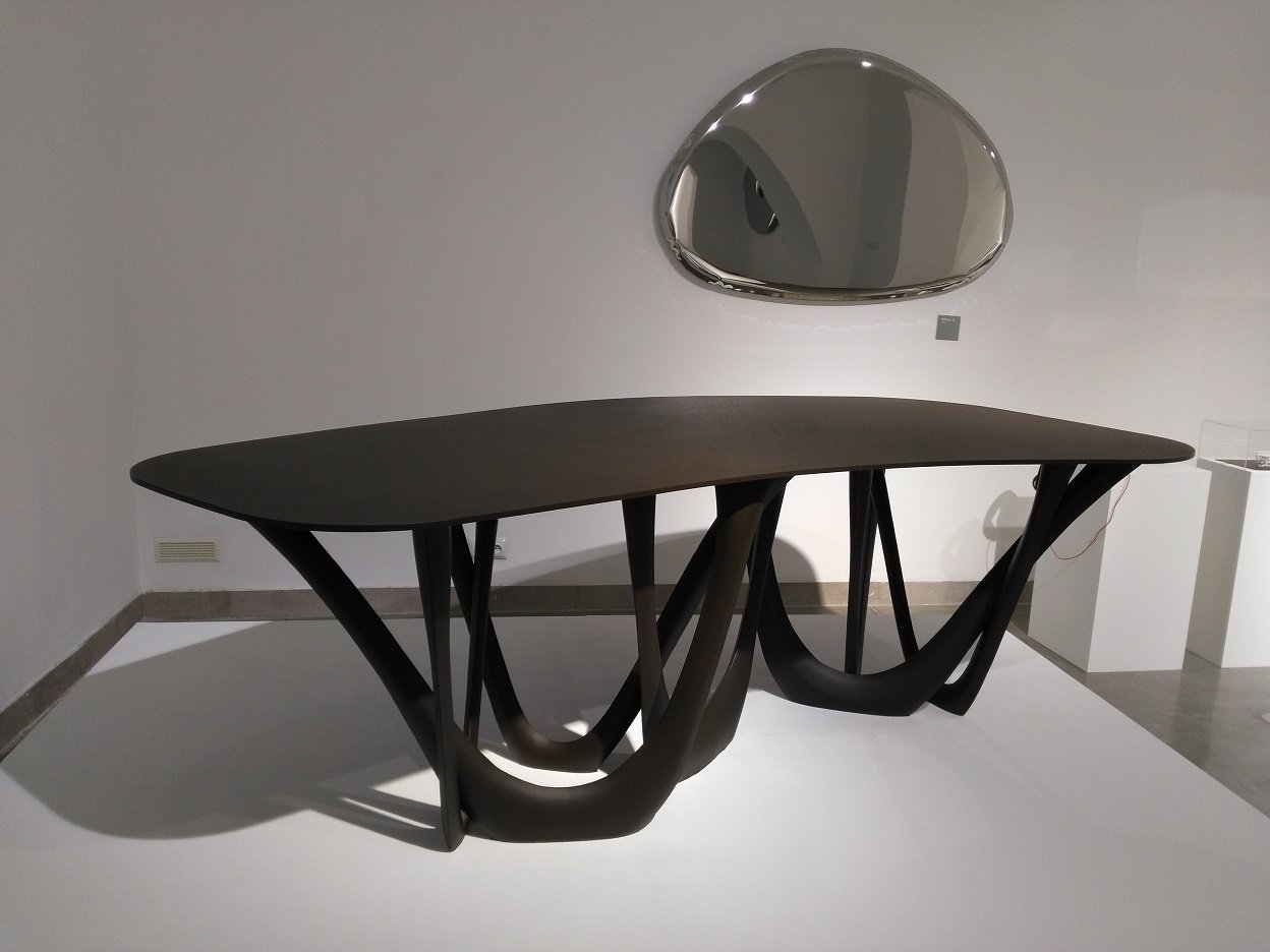Stůl G-Table