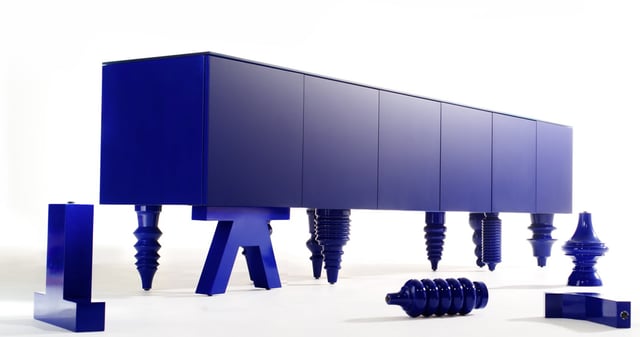 Multileg Showtime chest of drawers