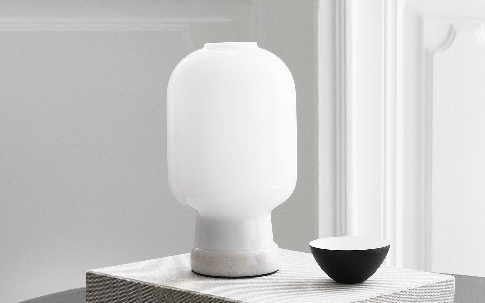 Stolní lampa Amp