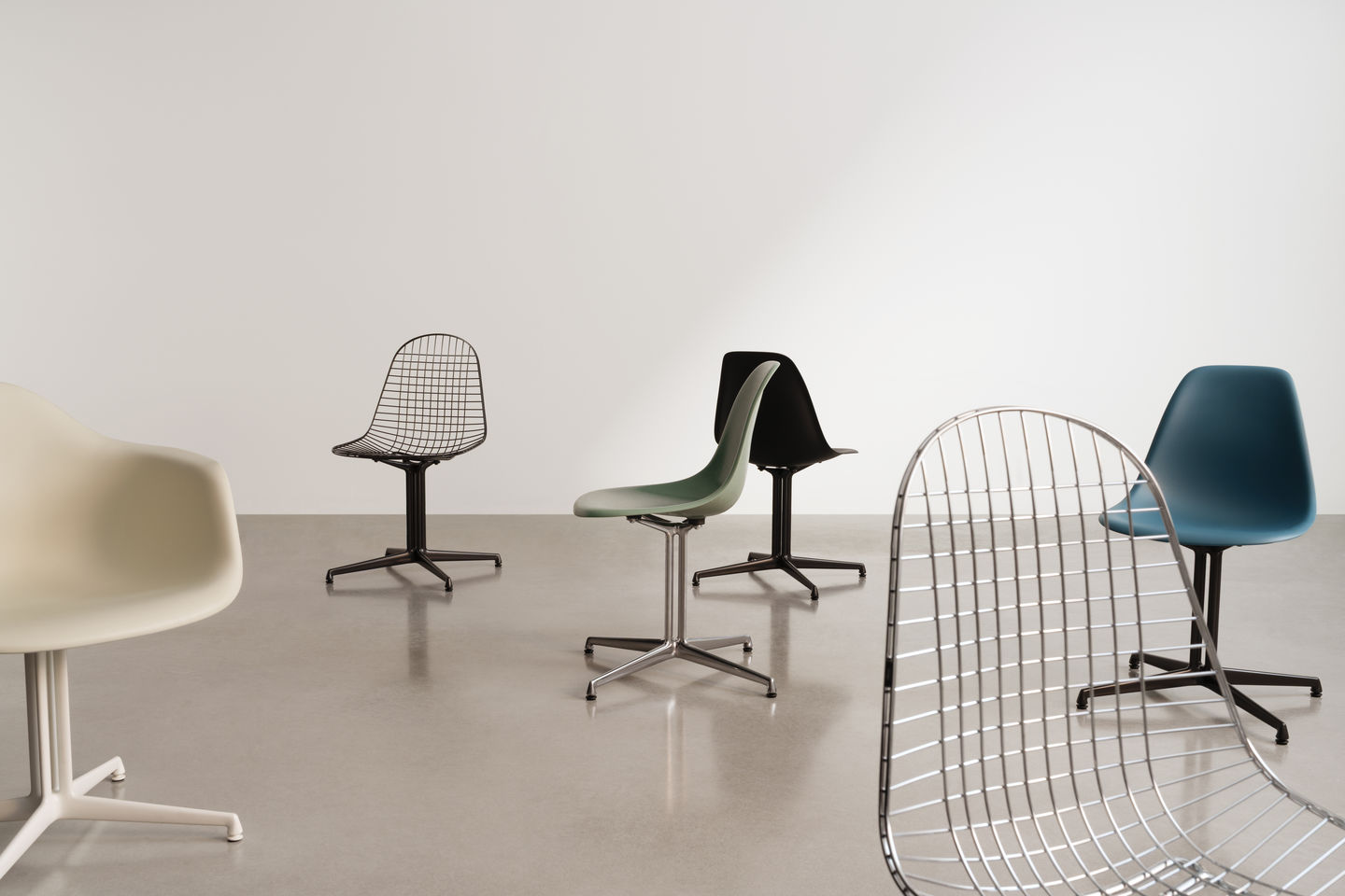 Židle Eames DSL