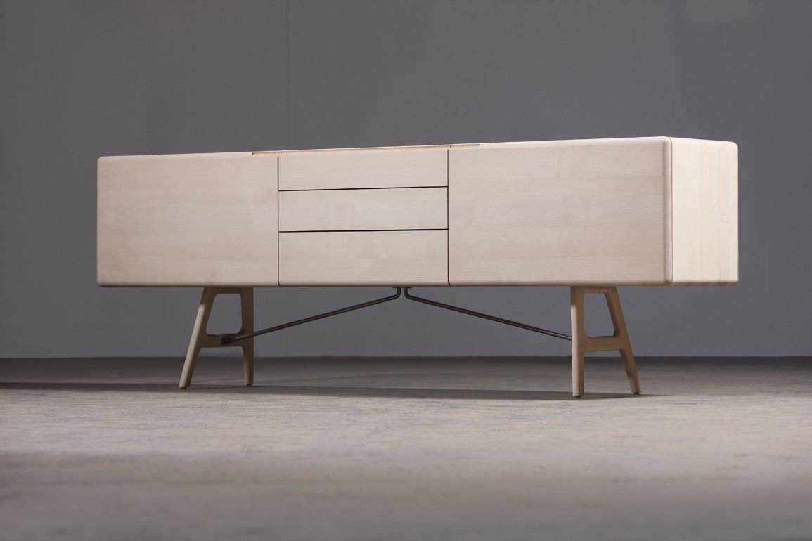 Skříň Tesa sideboard