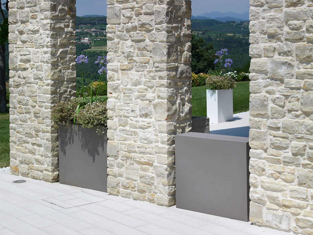 Květináč Kube High Slim Plant box
