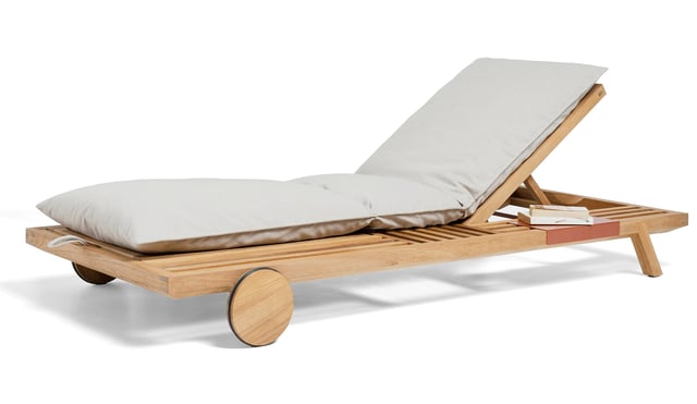 Umomoku garden deckchair