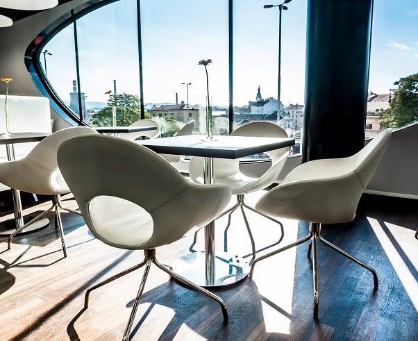 Stolová podnož 4804 NEREZ