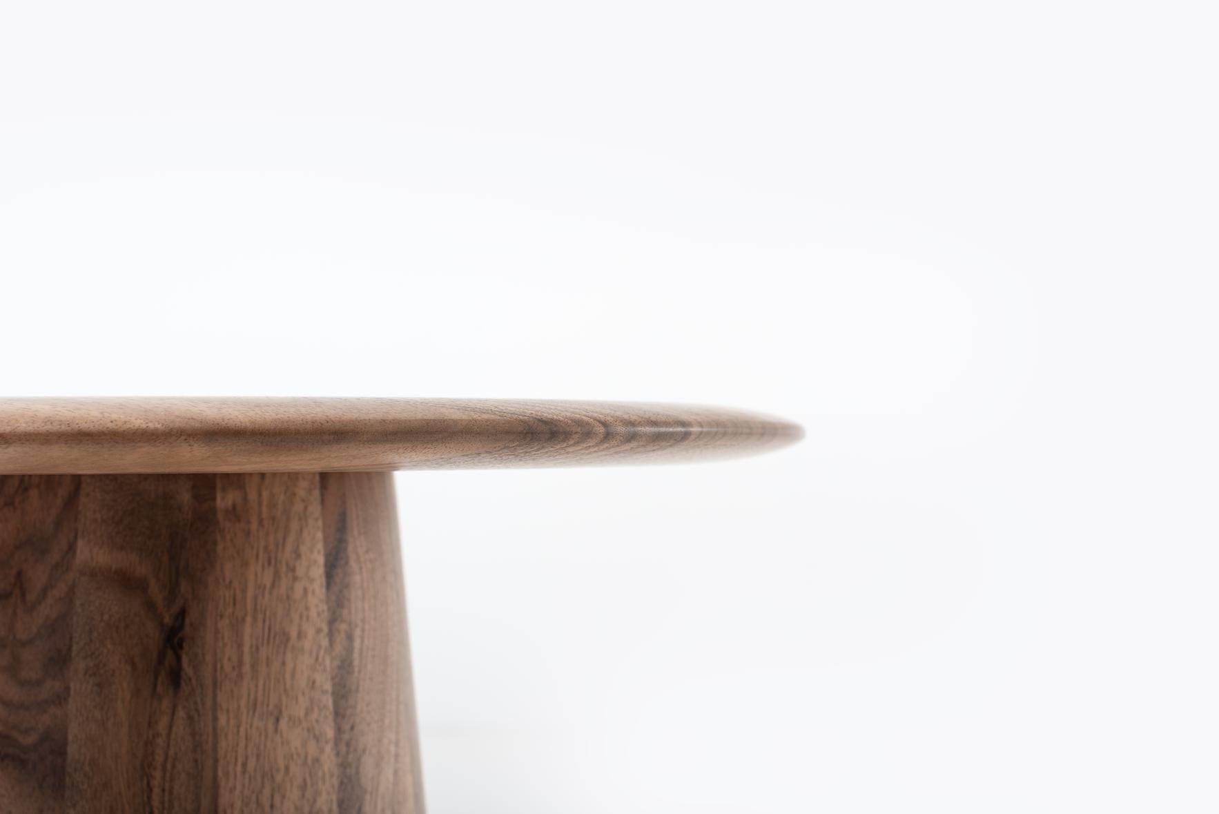 Odkládací stolek Mushroom walnut