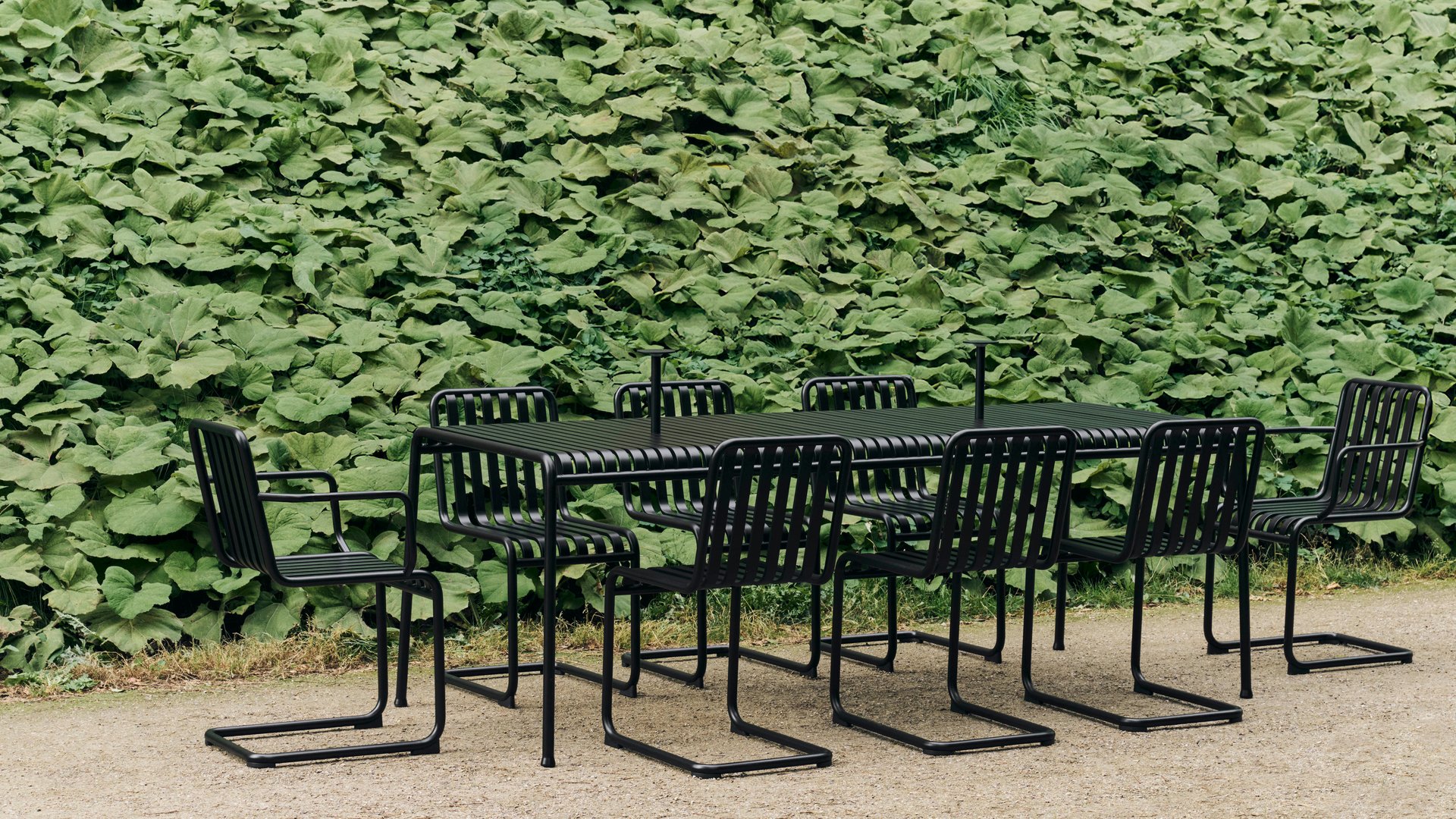 Palissade Cantilever Chair